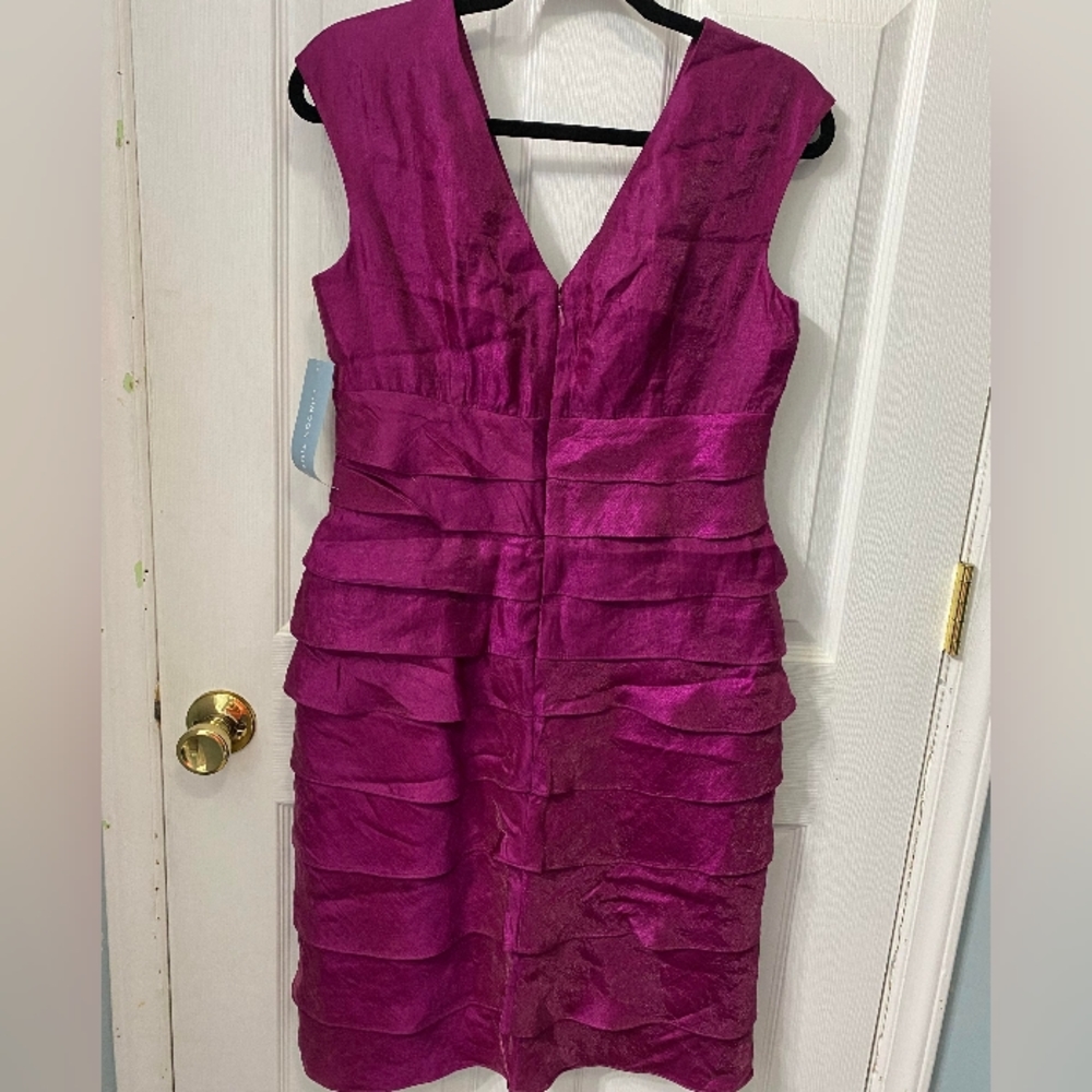 London times dress women's 10 magenta  sleeveless ruffle NWT